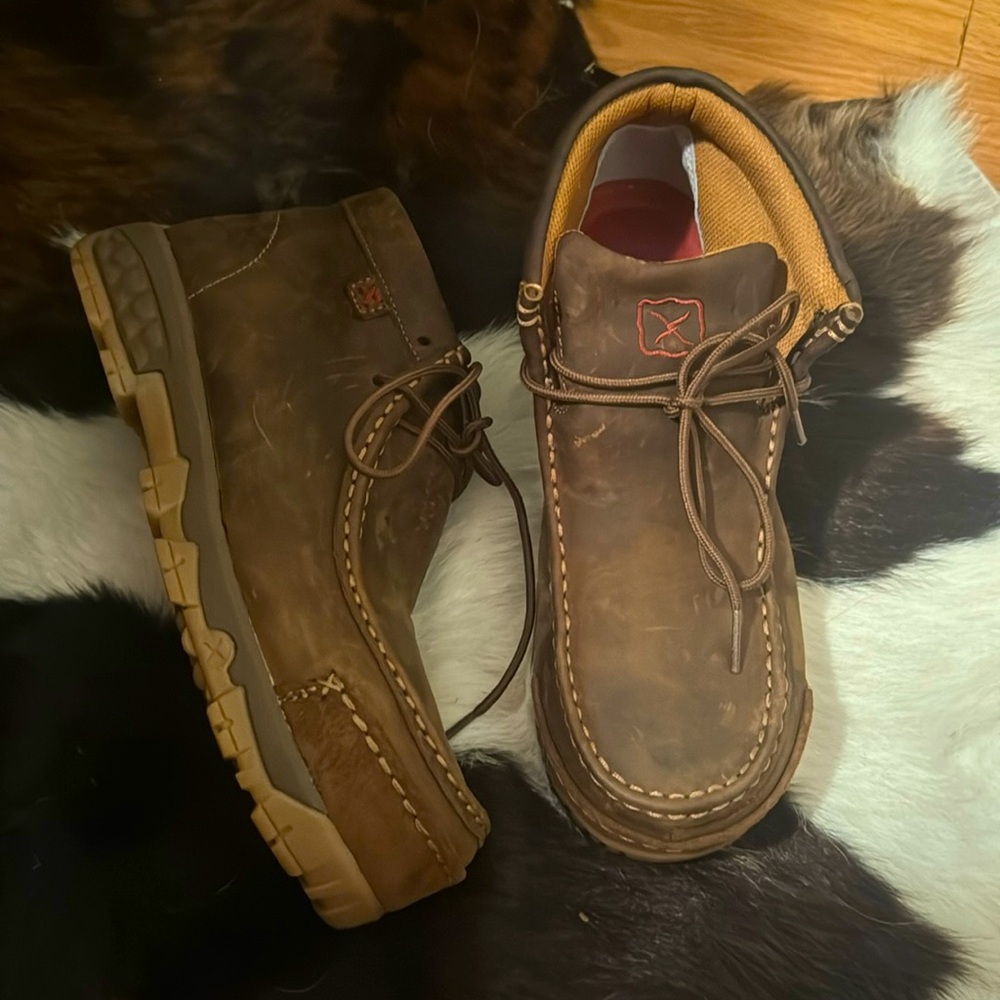 FINAL PRICE!! Twisted X Driving Moc